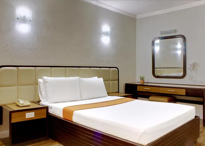 Rothman Hotel 3*
