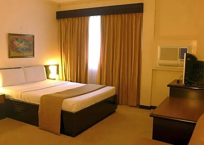 Rothman Hotel 3*